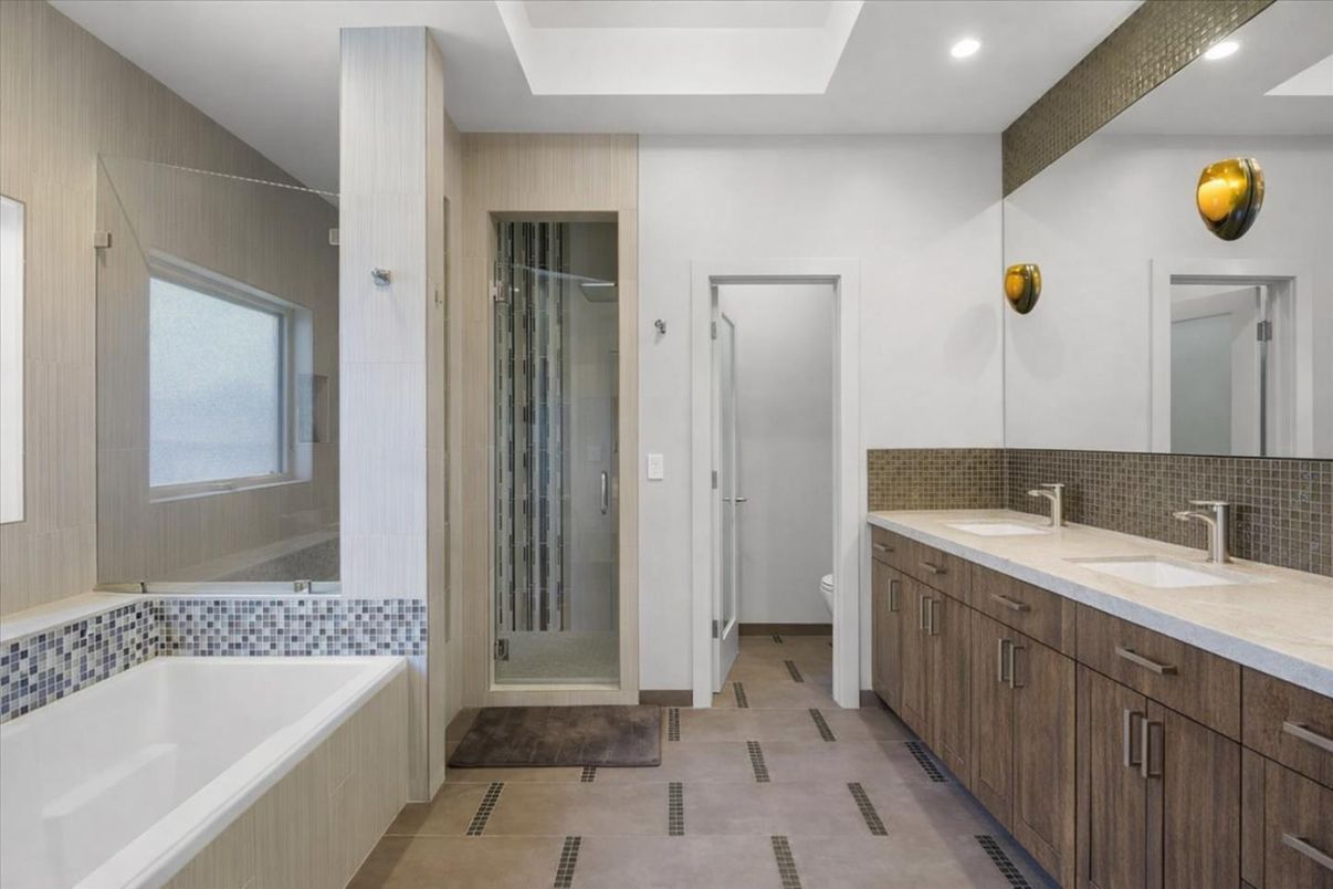 Bathroom, Dual Sink Vanities, Glass Shower, Interior, Recessed Lighting