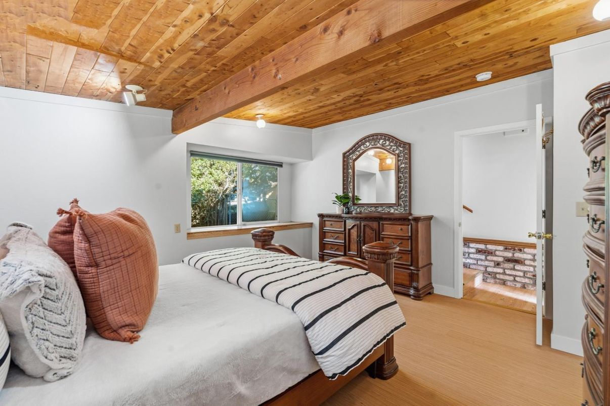 Bedroom, Interior, Wooden Beams, Wooden Ceilings, Wood Texture Flooring