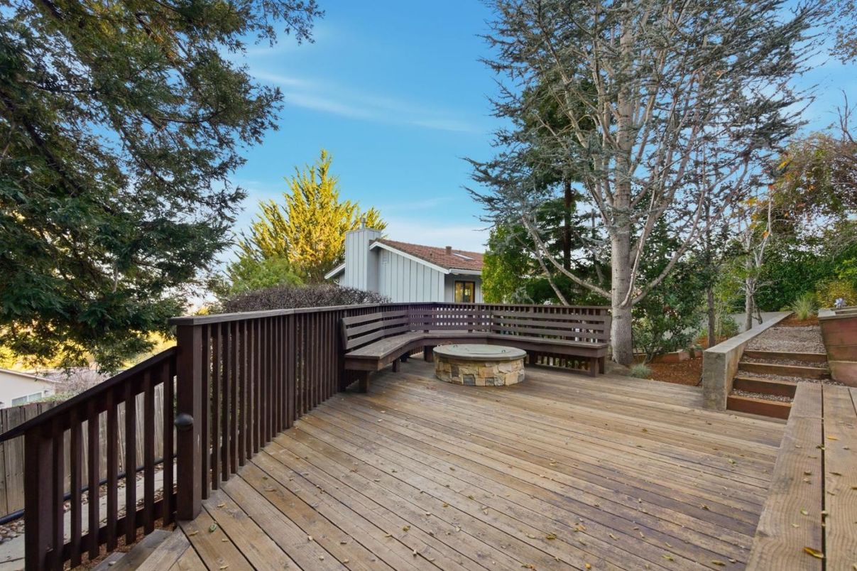 Exterior, Wood Texture Flooring
