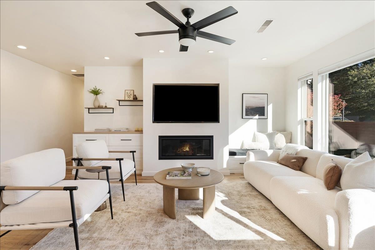 Fireplace, Interior, Living room, Recessed Lighting