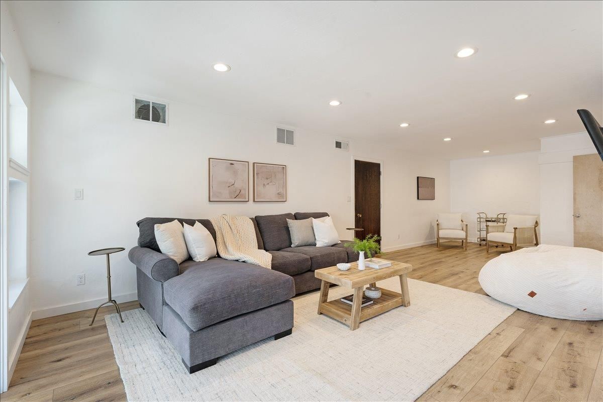 Dining room, Interior, Living room, Recessed Lighting, Wood Texture Flooring