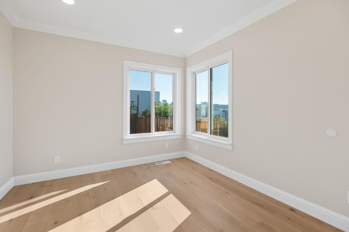 Empty room, Interior, Recessed Lighting, Water, Wood Texture Flooring