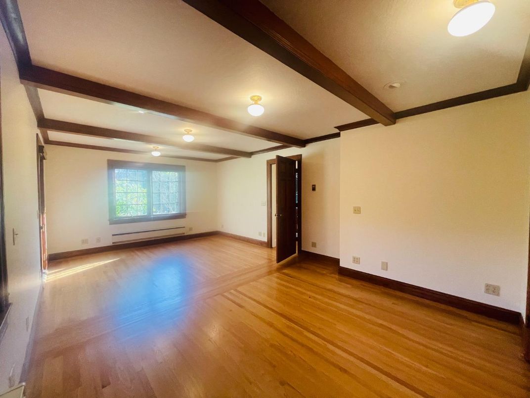 Empty room, Interior, Wooden Beams, Wood Texture Flooring