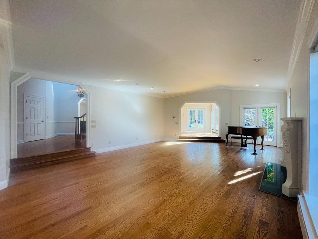 Fireplace, Interior, Piano, Recessed Lighting, Wood Texture Flooring