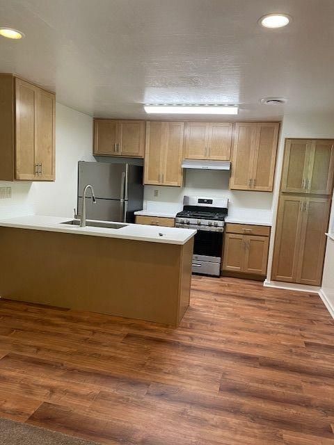 Interior, Kitchen, Recessed Lighting, Wood Texture Flooring