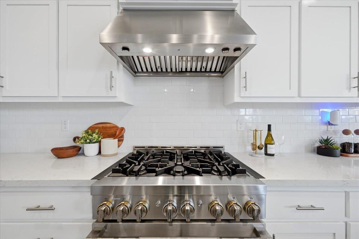 Interior, Kitchen, Stainless Steel Appliances