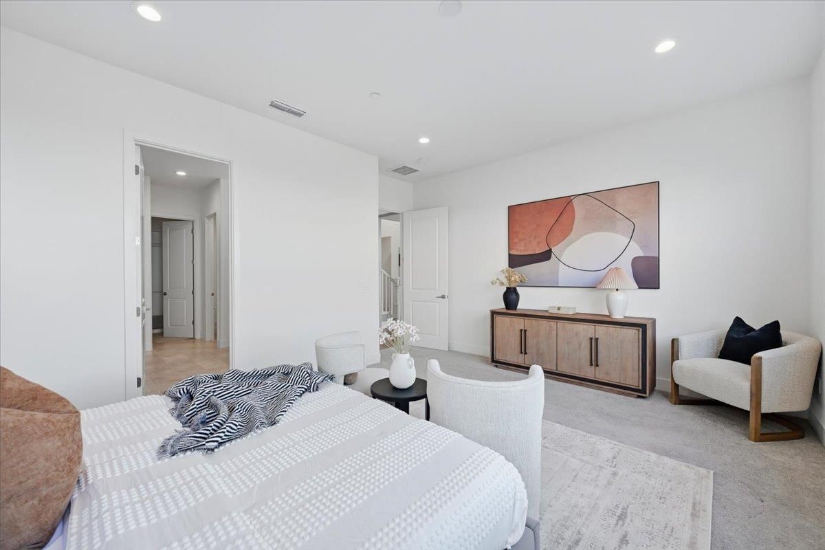 Bedroom, Interior, Recessed Lighting