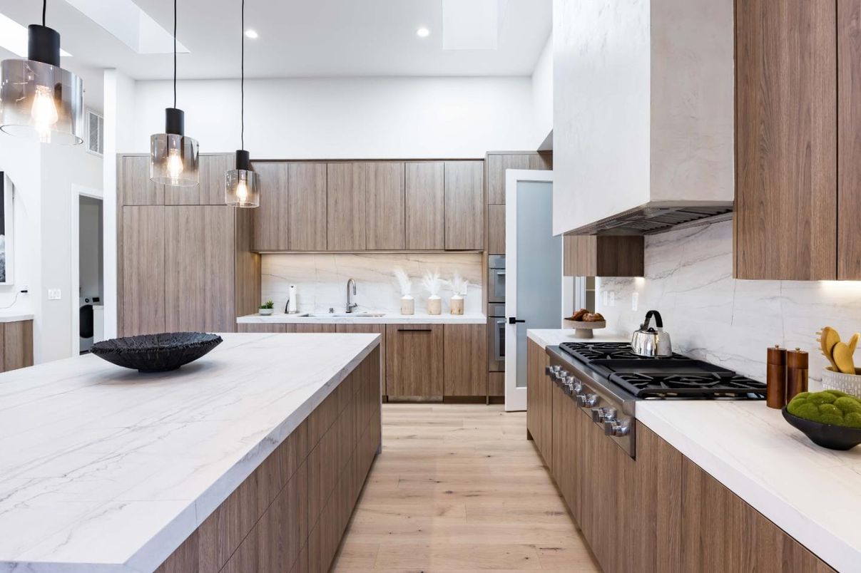Interior, Kitchen, Pendant Lights, Recessed Lighting, Wood Texture Flooring