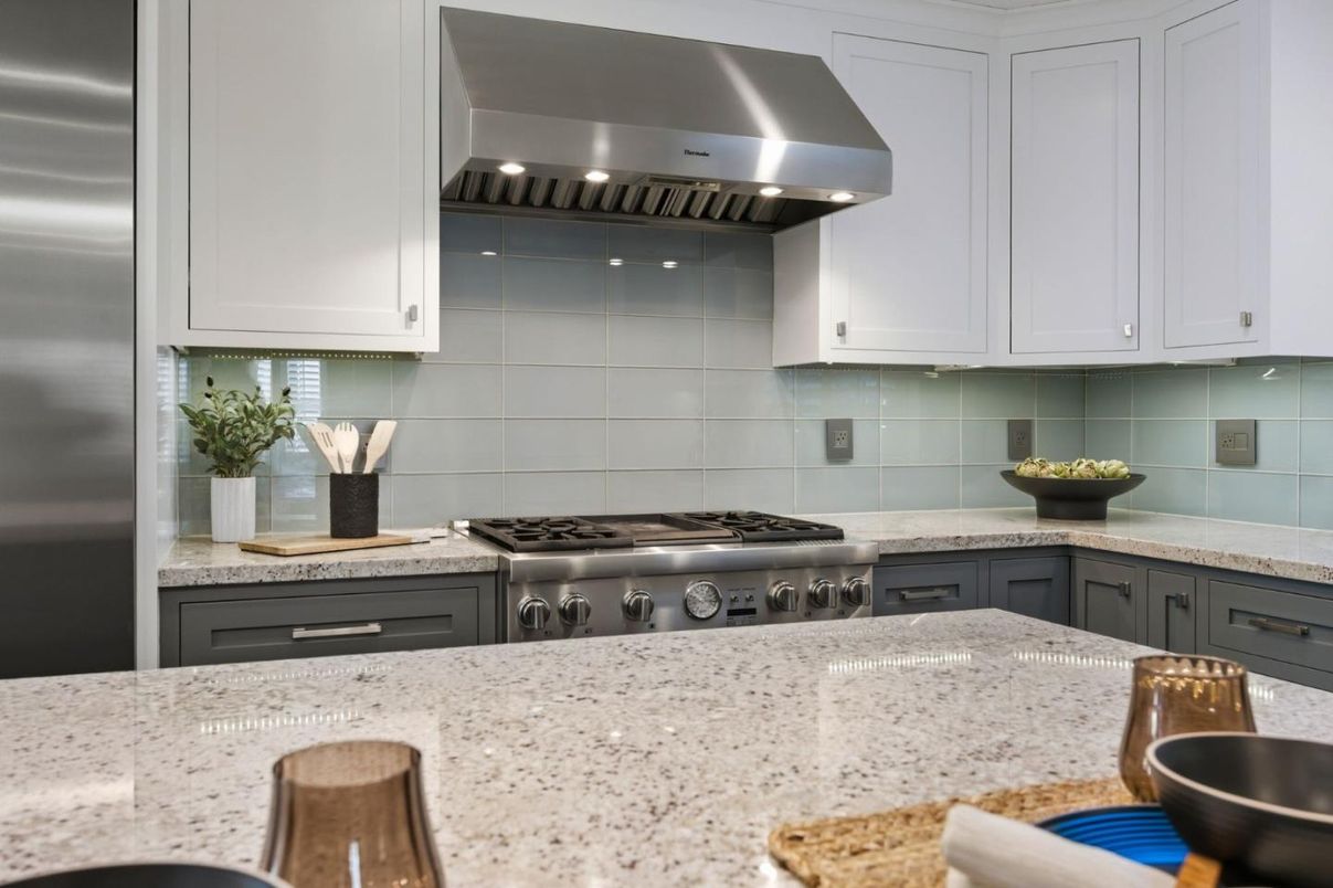 Interior, Kitchen, Stainless Steel Appliances