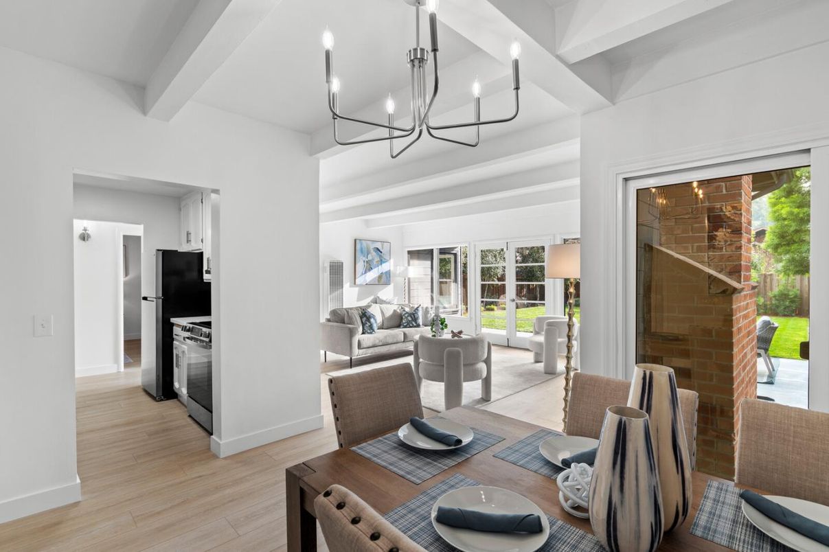Chandelier, Dining room, Interior, Living room, Wood Texture Flooring