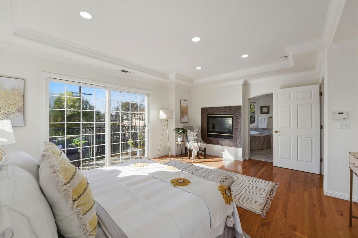 Bedroom, Fireplace, Interior, Recessed Lighting, Wood Texture Flooring