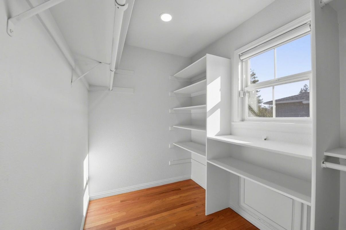 Interior, Recessed Lighting, Walk-in Closets, Wood Texture Flooring