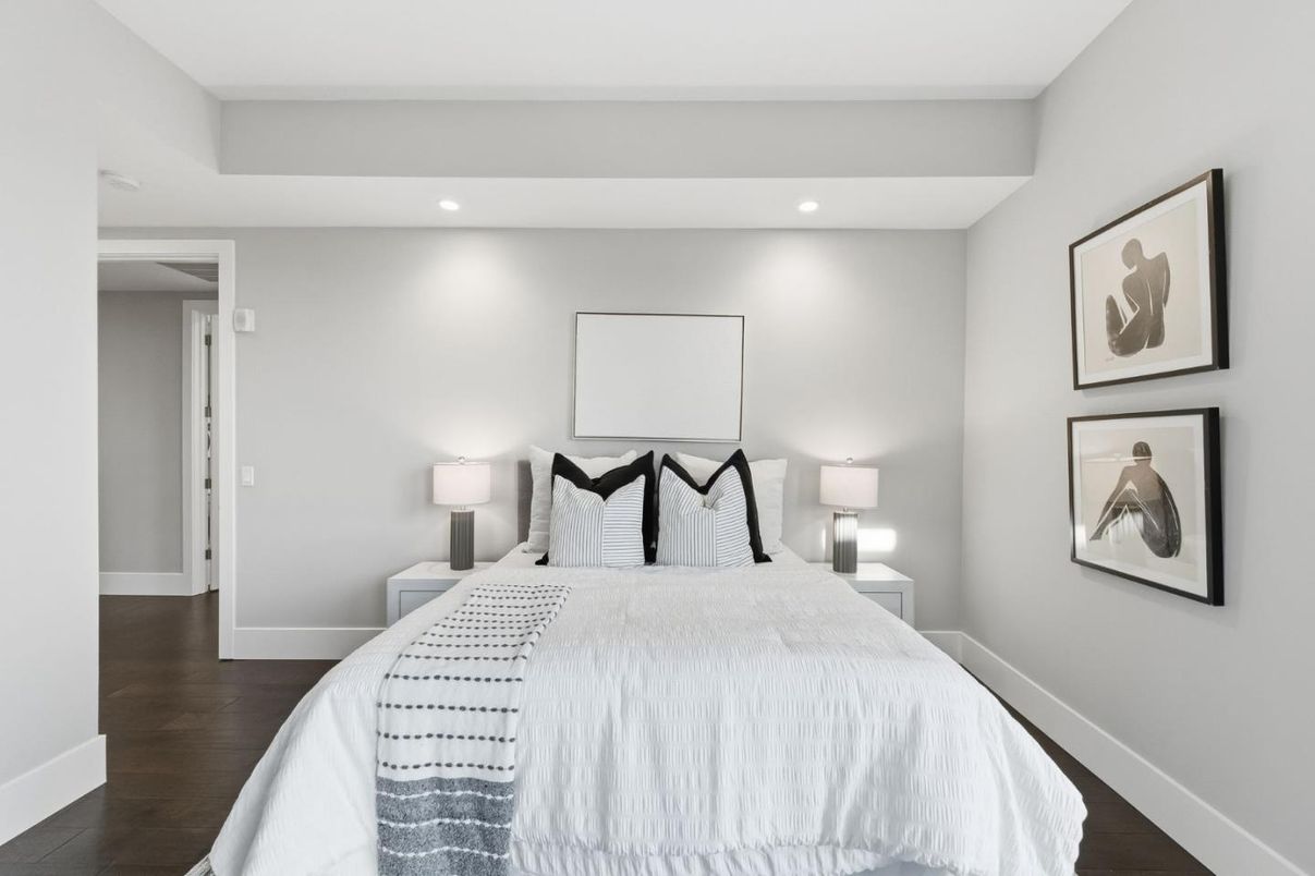 Bedroom, Interior, Recessed Lighting, Wood Texture Flooring