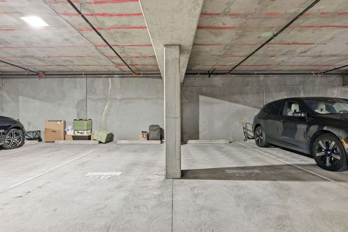 Garage, Interior