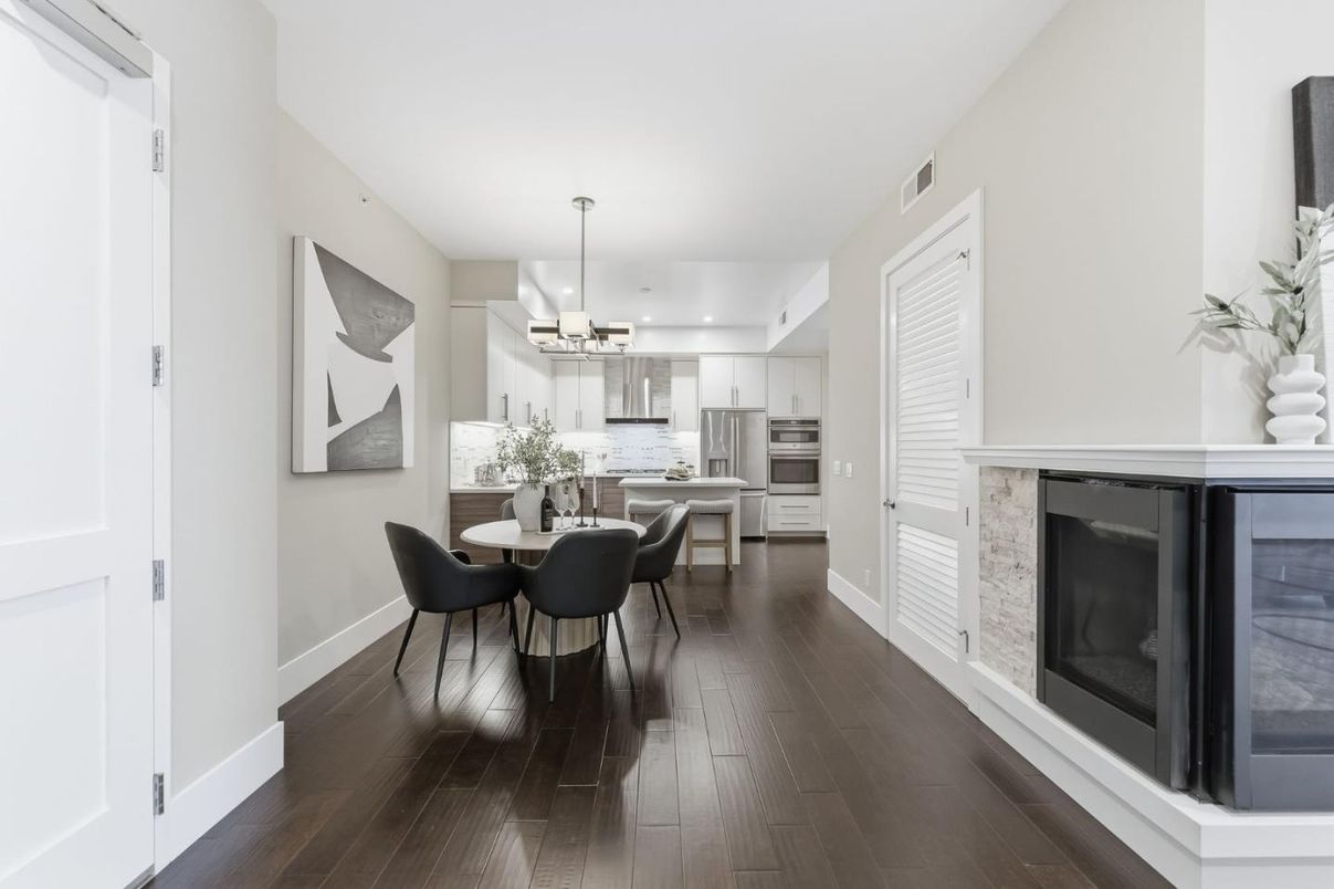 Dining room, Interior, Kitchen, Pendant Lights, Recessed Lighting, Stainless Steel Appliances, Wood Texture Flooring