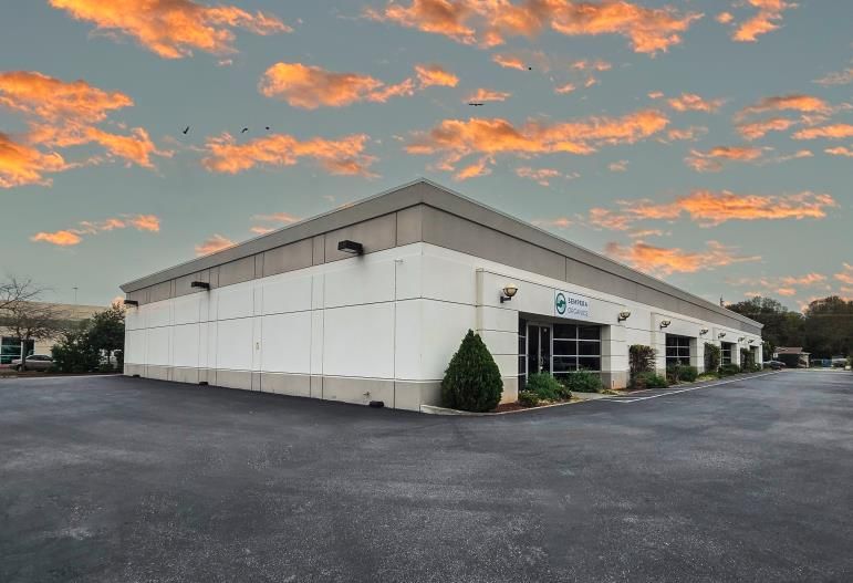 Exterior, Facade, None