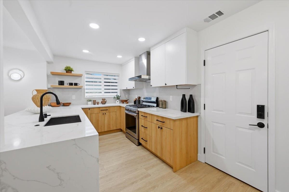 Interior, Kitchen, Recessed Lighting, Wood Texture Flooring