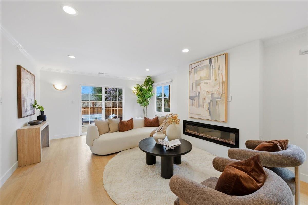 Fireplace, Interior, Living room, Recessed Lighting, Wood Texture Flooring