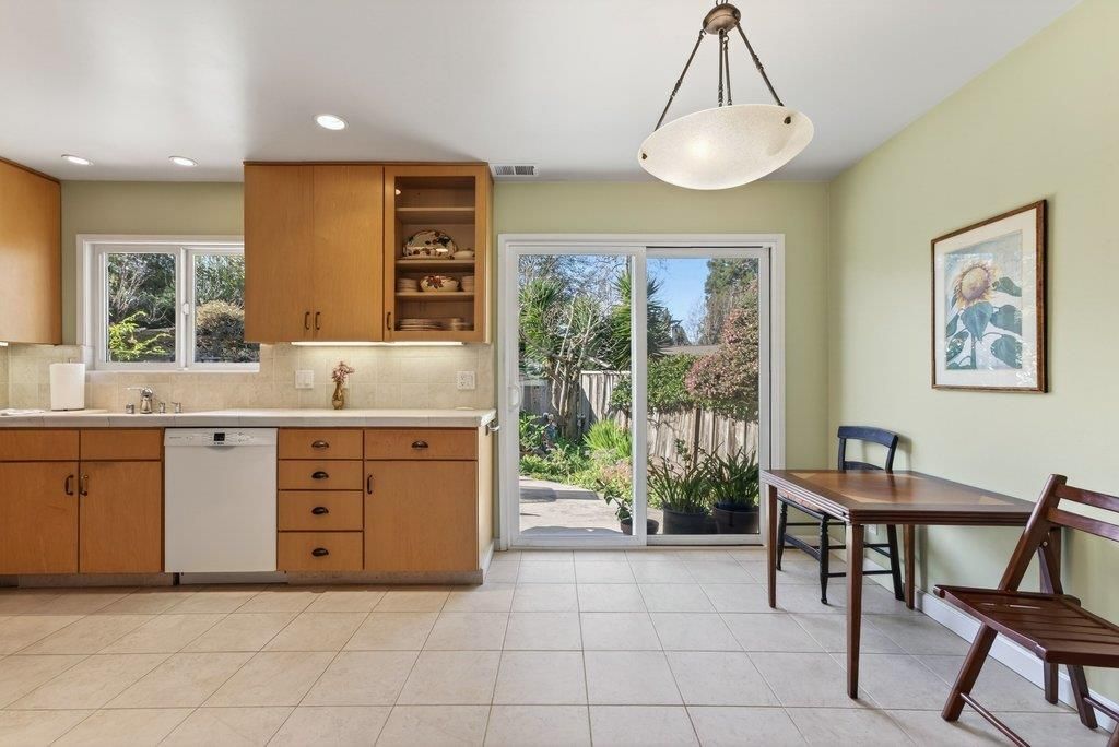 Dining room, Interior, Kitchen, Pendant Lights, Recessed Lighting