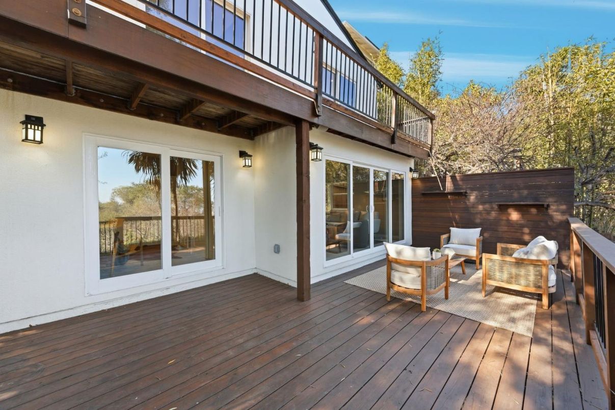 Exterior, Wood Texture Flooring