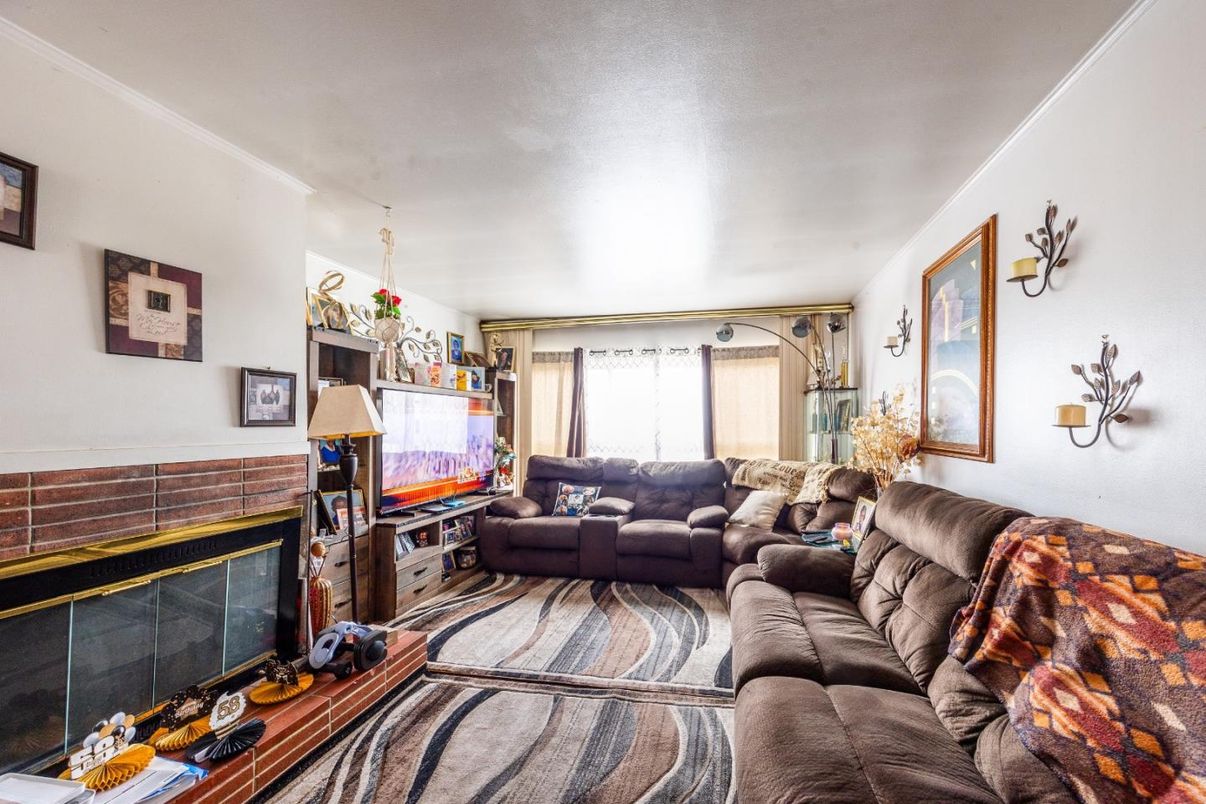 Fireplace, Interior, Living room