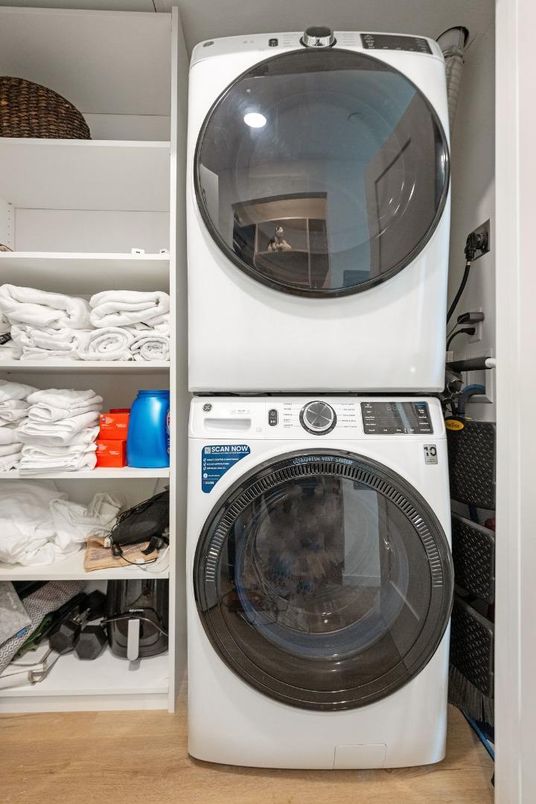 Interior, Utility Closets, Washer