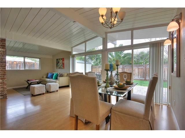 Chandelier, Dining room, Interior, Living room, Wood Texture Flooring