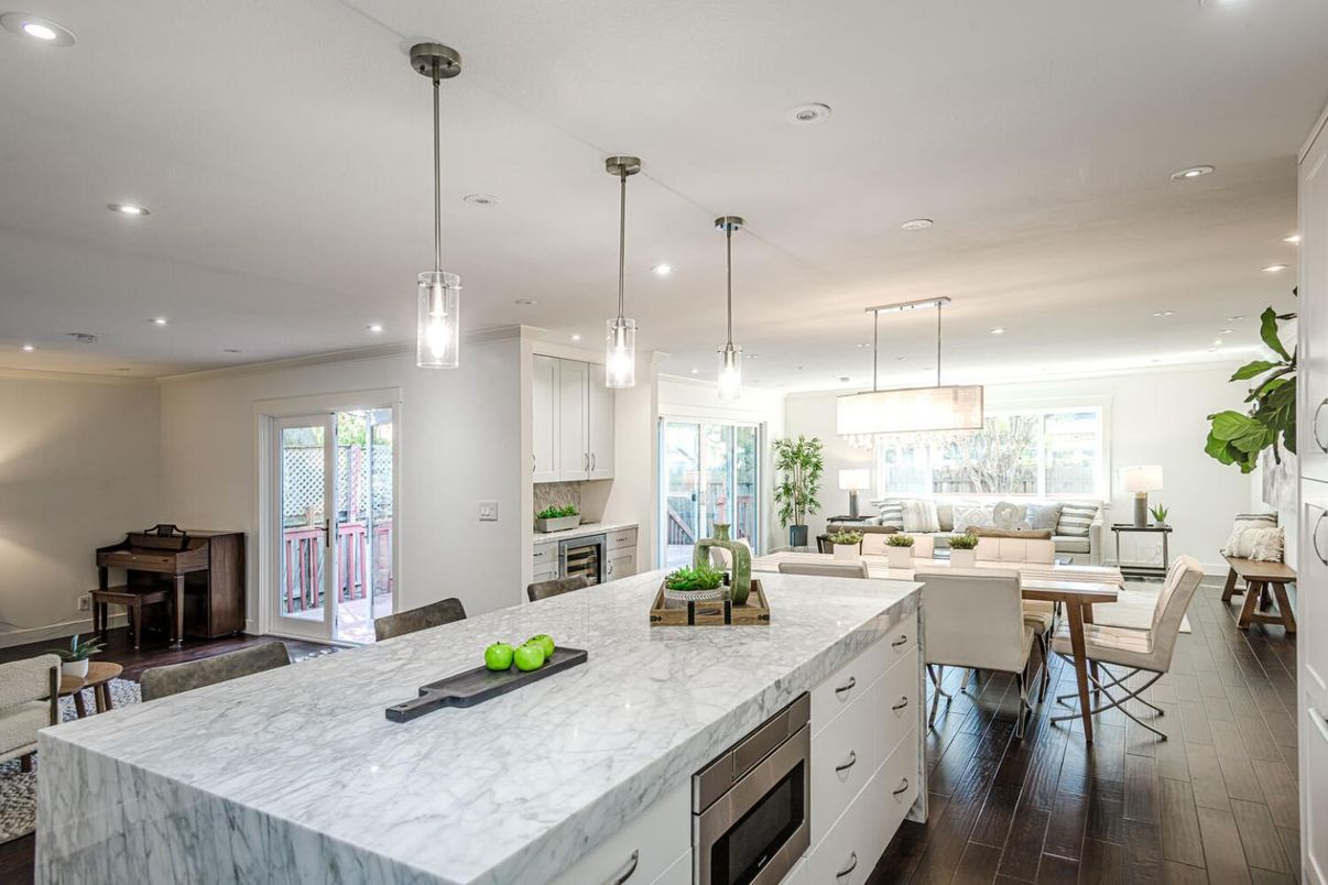 Dining room, Interior, Kitchen, Living room, Pendant Lights, Recessed Lighting, Wood Texture Flooring
