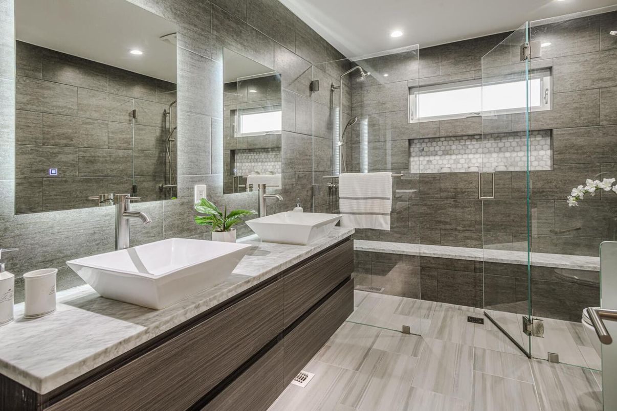 Bathroom, Dual Sink Vanities, Free Standing Baths, Glass Shower, Interior, Recessed Lighting