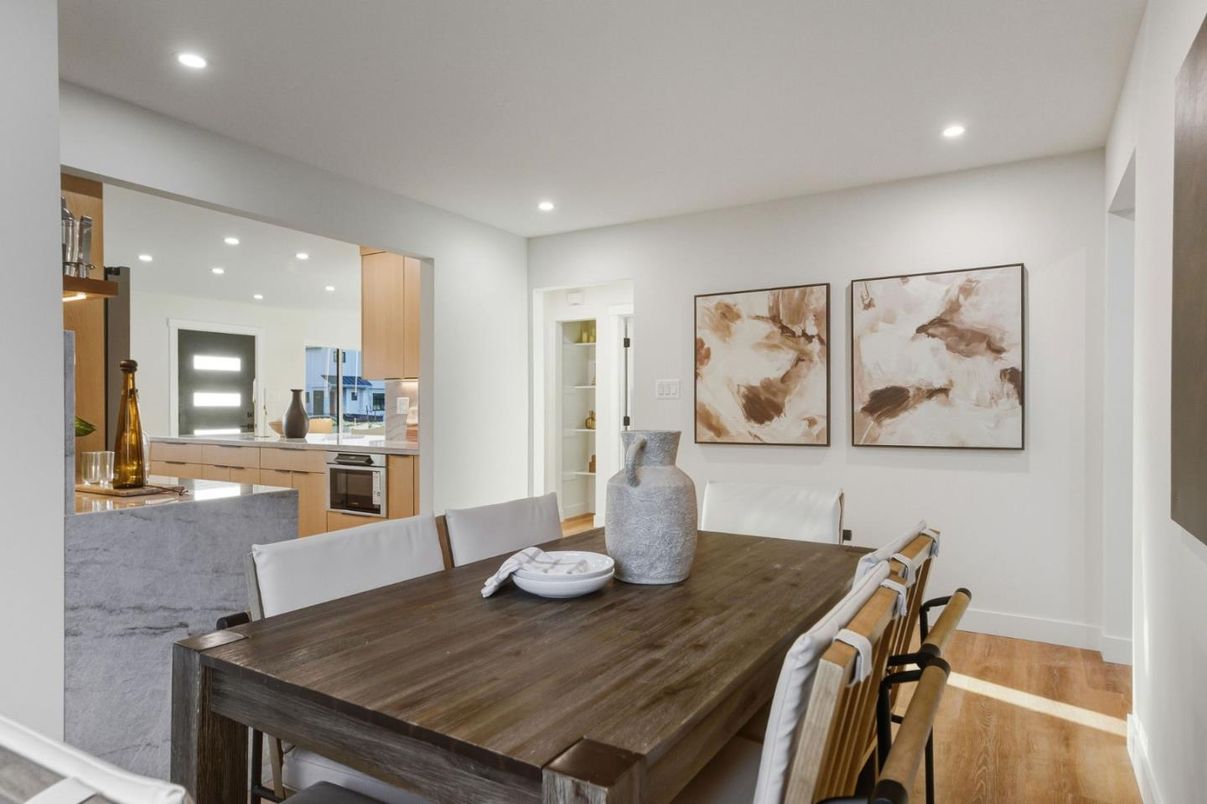 Dining room, Interior, Kitchen, Recessed Lighting, Wood Texture Flooring