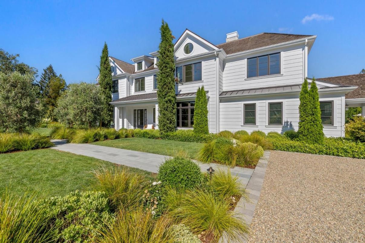 Exterior, Facade, Farmhouse