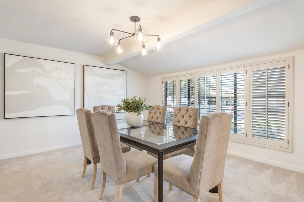 Dining room, Interior