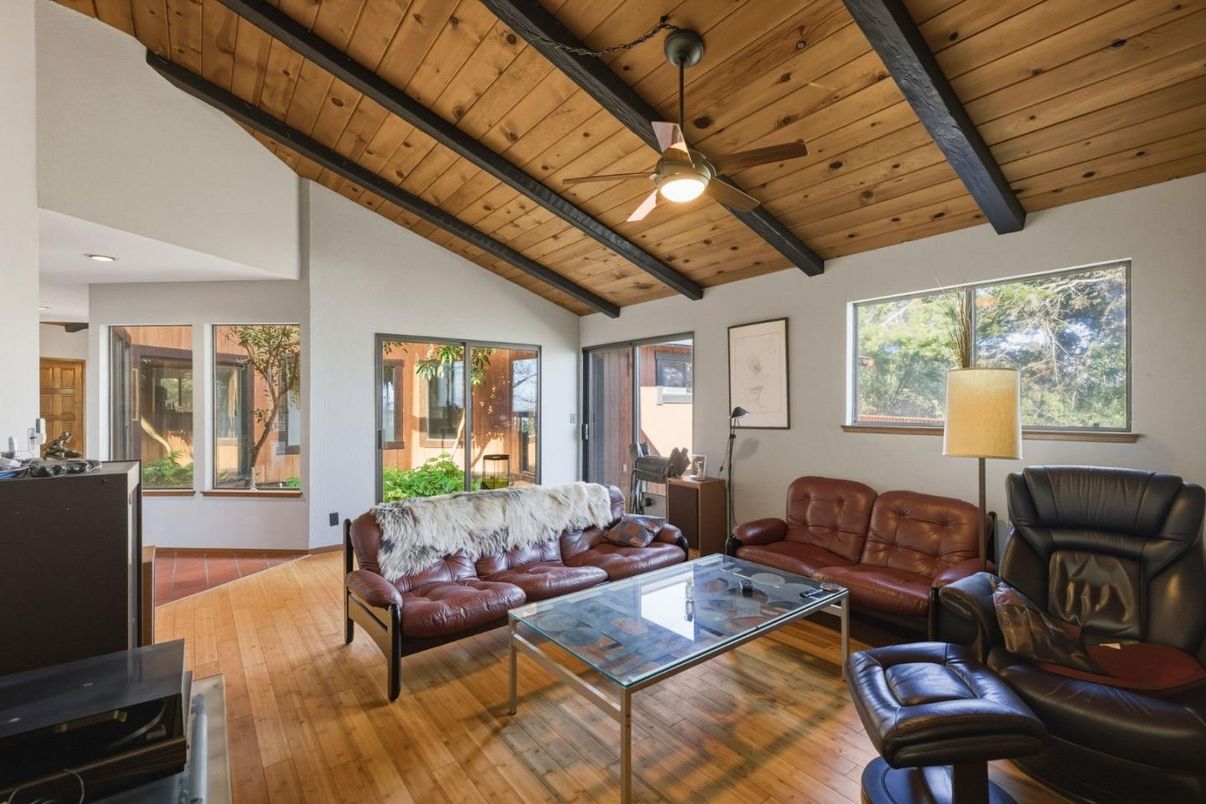 Interior, Living room, Recessed Lighting, Wooden Beams, Wooden Ceilings, Wood Texture Flooring