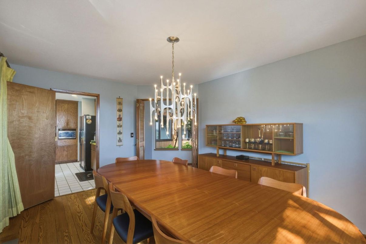 Chandelier, Dining room, Interior, Pendant Lights, Wood Texture Flooring