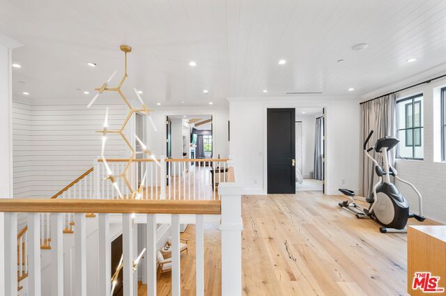 Fitness Equipment, Interior, Pendant Lights, Recessed Lighting, Wood Texture Flooring