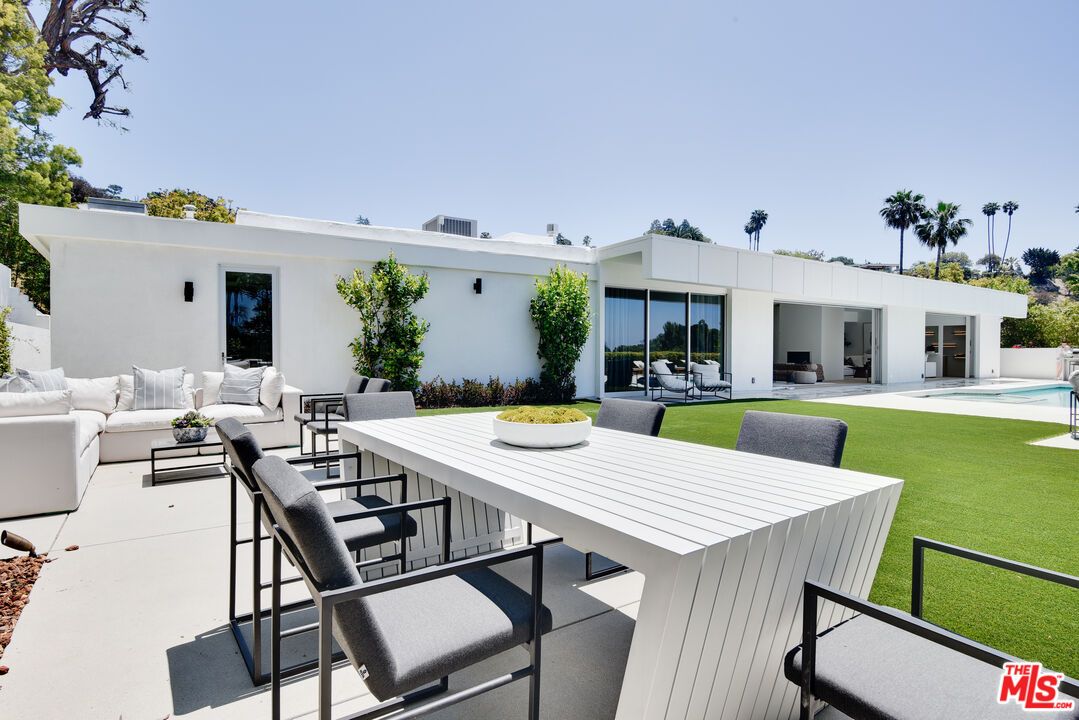 Backyard, Exterior, Pool