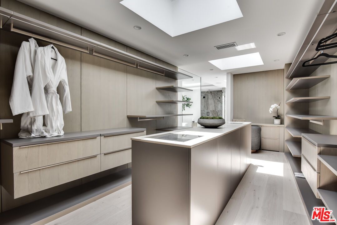 Interior, Recessed Lighting, Walk-in Closets, Wood Texture Flooring