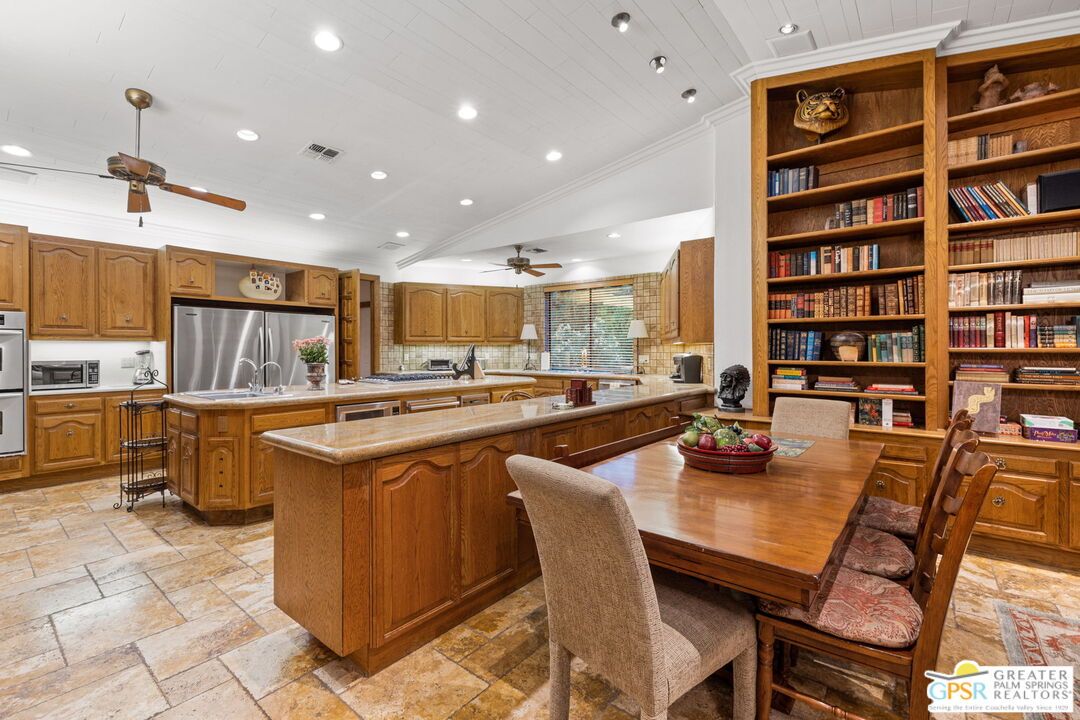 Dining room, Interior, Kitchen, Recessed Lighting
