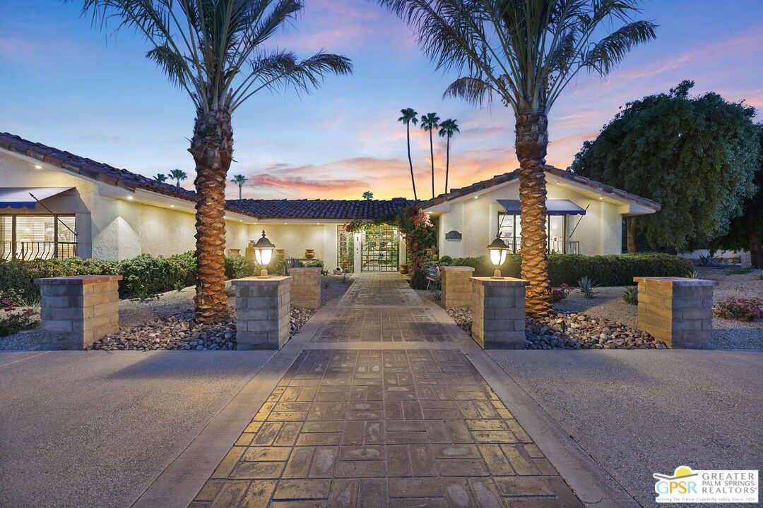 Exterior, Facade, Spanish Mediterranean