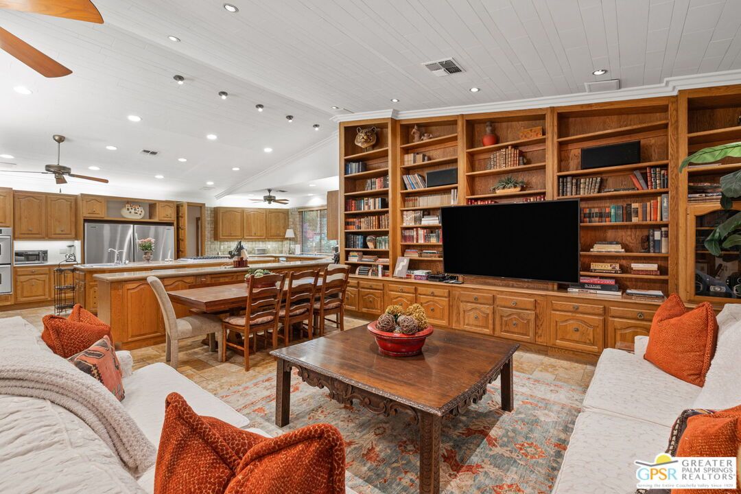 Dining room, Interior, Kitchen, Living room, Recessed Lighting, Stainless Steel Appliances