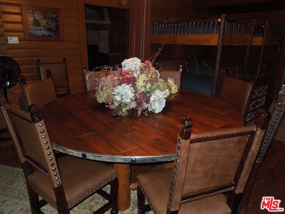 Dining room, Interior