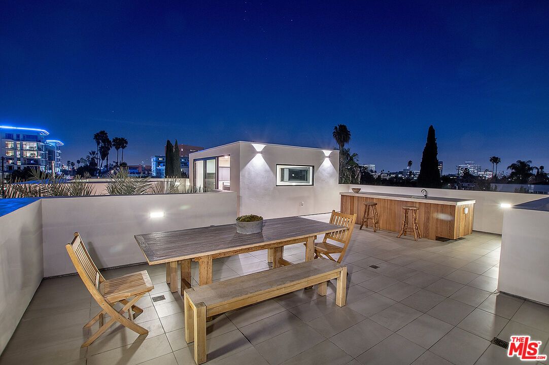 Exterior, Hot Tub