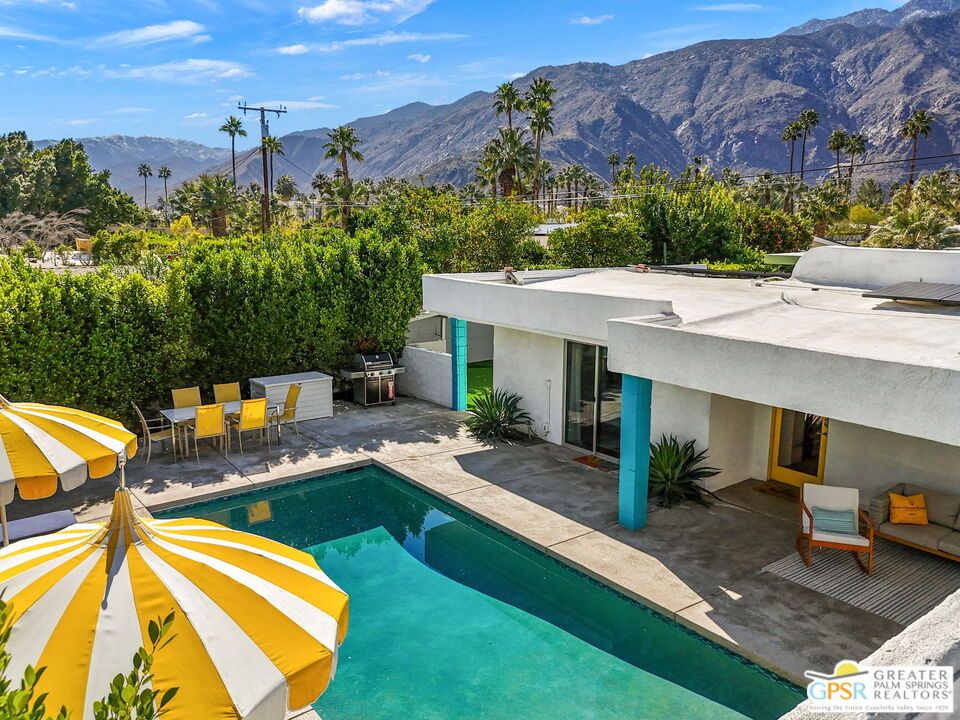 Exterior, Pool