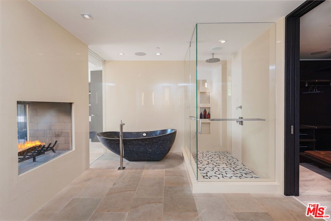 Bathroom, Free Standing Baths, Glass Shower, Interior, Recessed Lighting