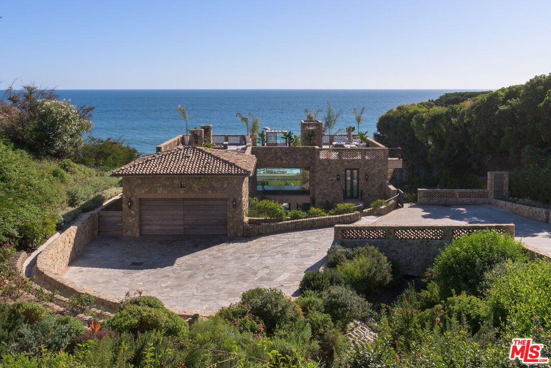 Attached, Exterior, Facade, Water, Mediterranean
