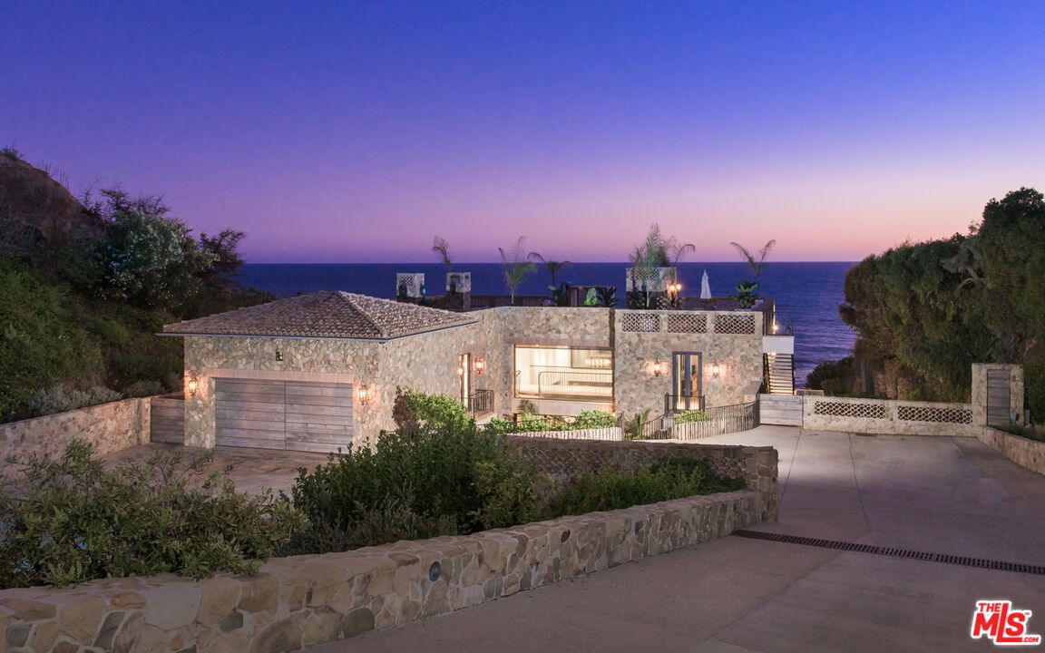 Attached, Exterior, Facade, Water, Mediterranean