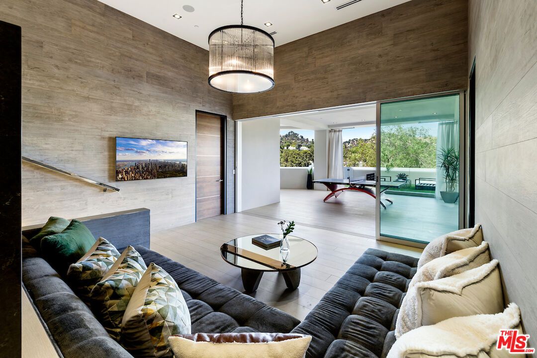 Interior, Living room, Pendant Lights, Recessed Lighting, Wood Texture Flooring, Wooden Walls