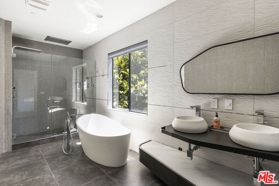 Bathroom, Dual Sink Vanities, Free Standing Baths, Glass Shower, Interior, Recessed Lighting