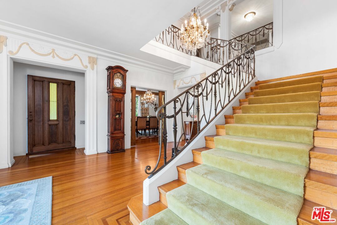 Chandelier, Interior, Wood Texture Flooring