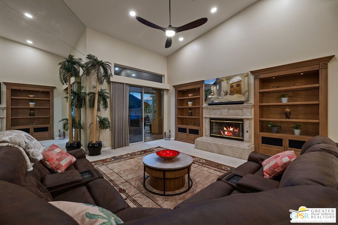 Fireplace, Interior, Living room, Recessed Lighting